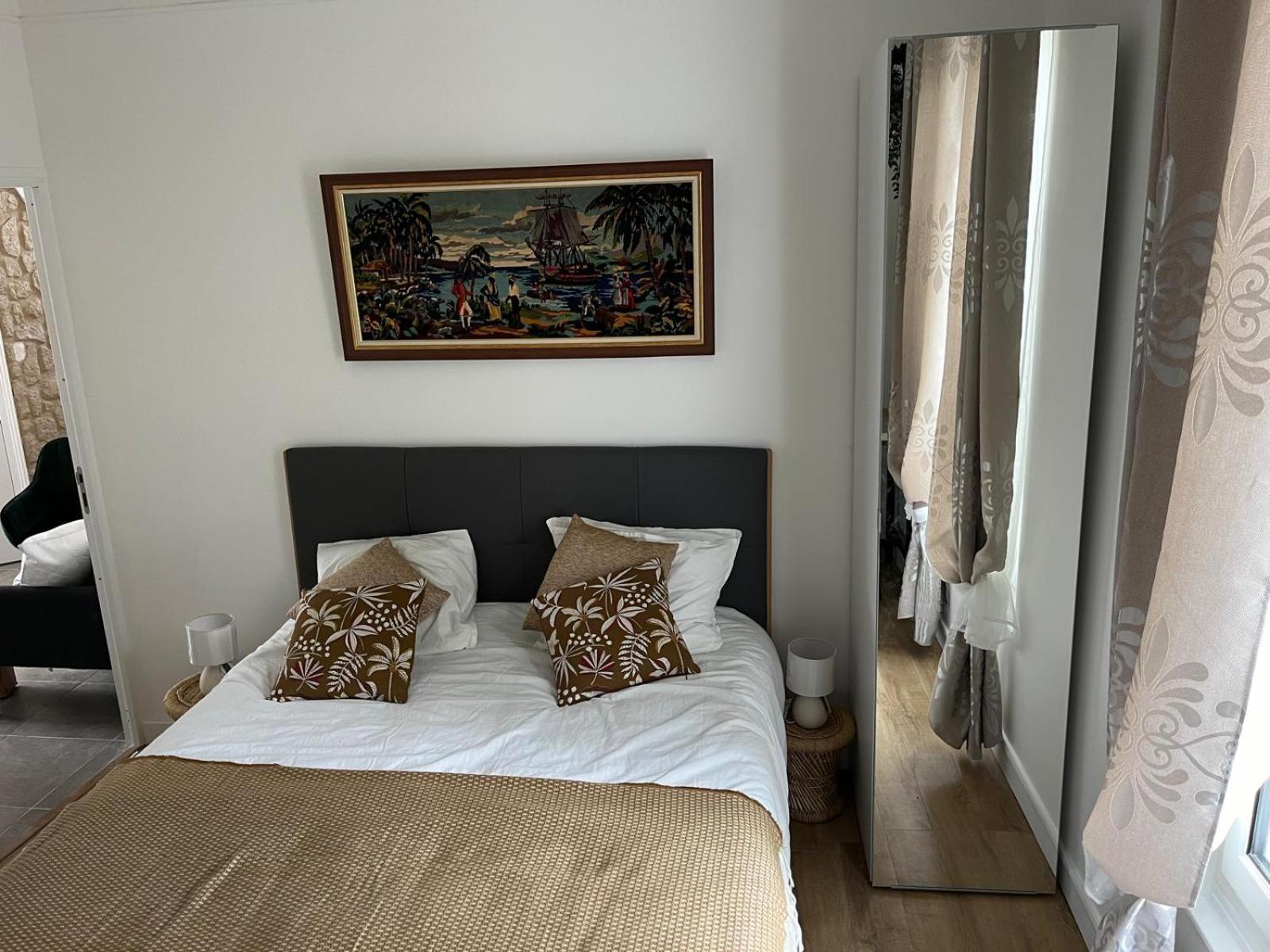 Chambre Tout Confort Hotel Limay Exterior foto